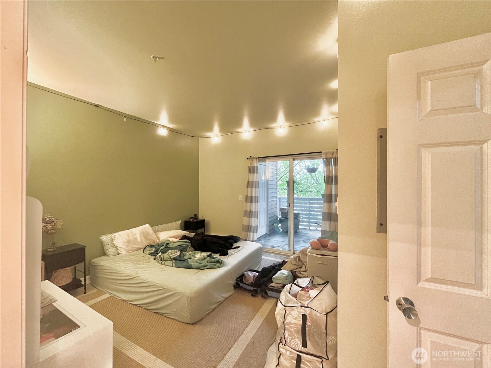 801 Rainier Avenue N #A203, Renton, WA 98057