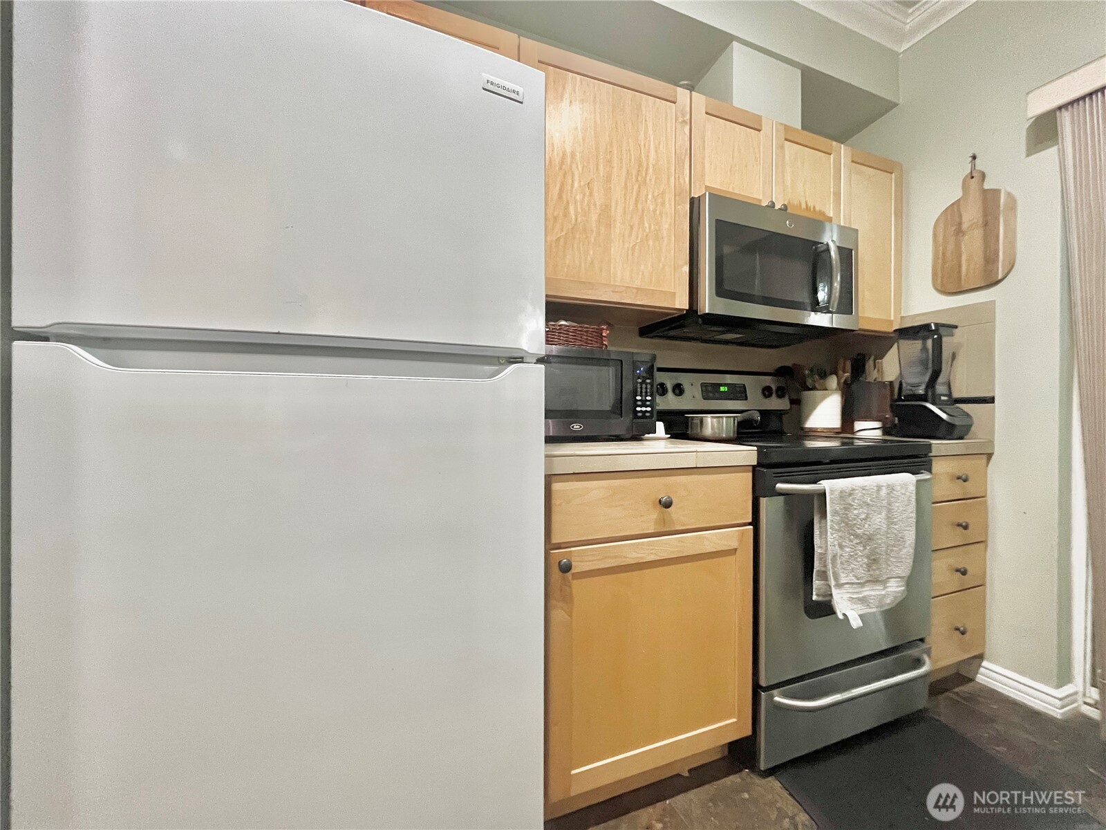 801 Rainier Avenue N #A203, Renton, WA 98057