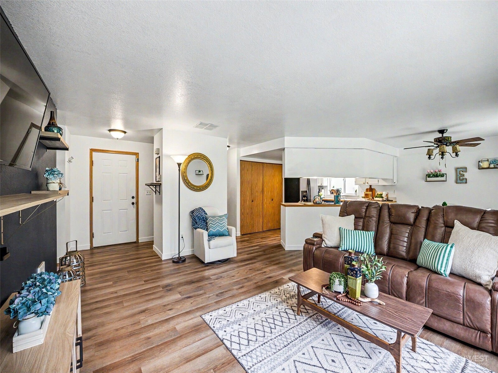 444 Volesky Drive SE, Rainier, WA 98576