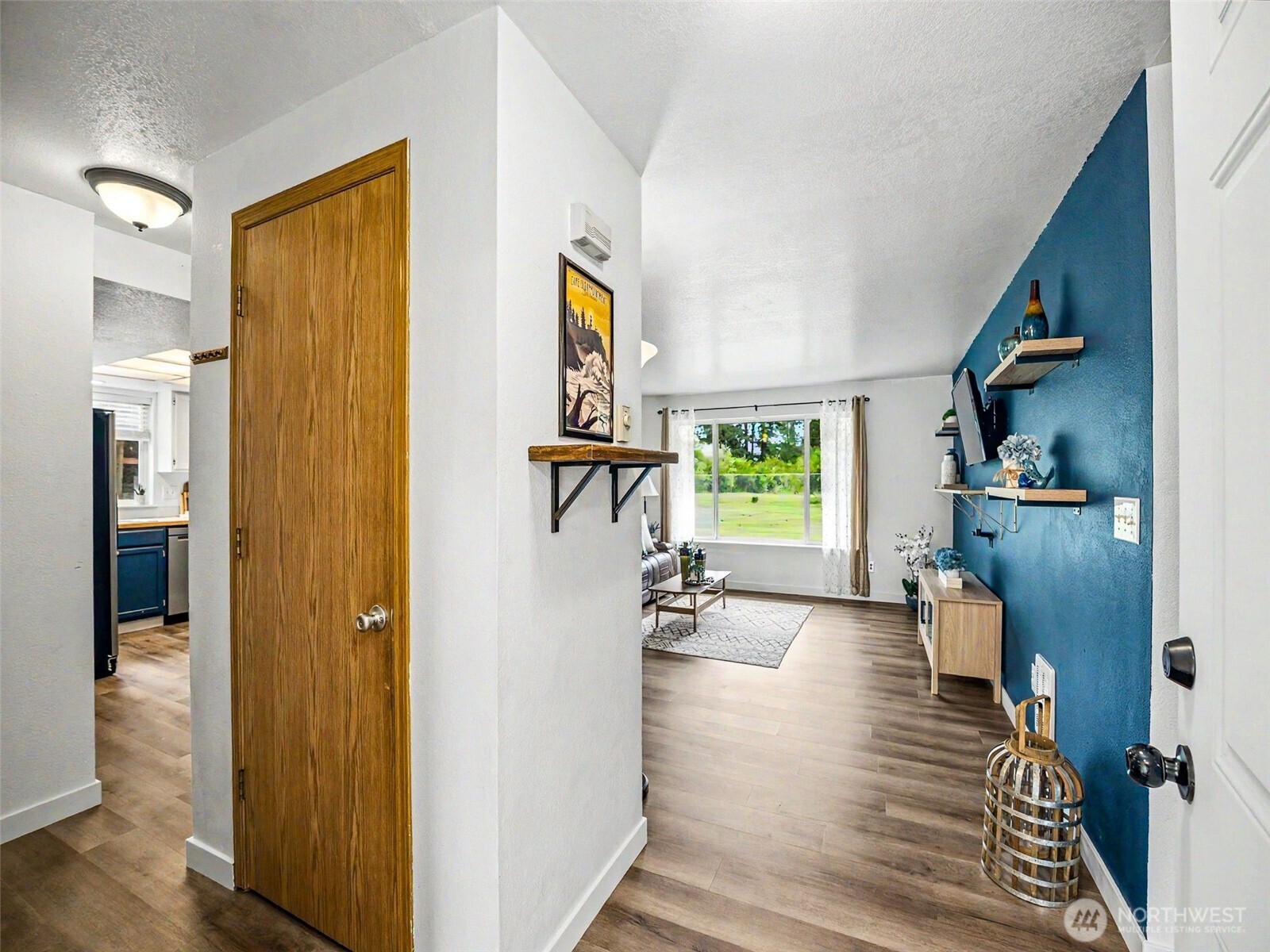 444 Volesky Drive SE, Rainier, WA 98576