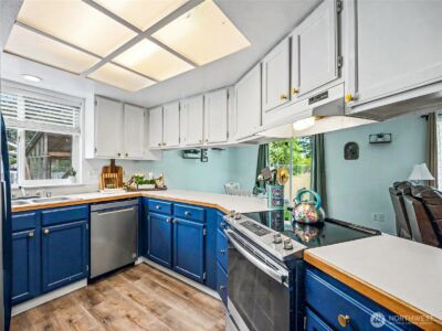 444 Volesky Drive SE, Rainier, WA 98576 - Photo 10