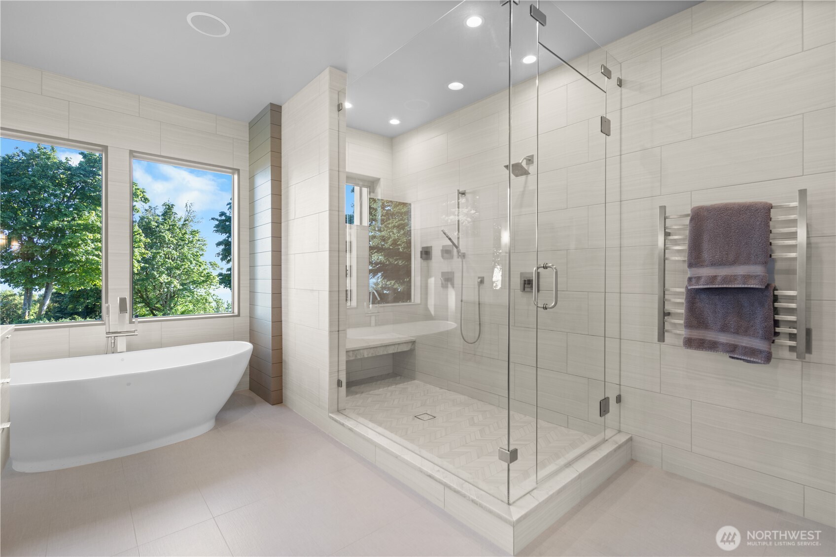 946 7th Court , Fox Island, WA 98333