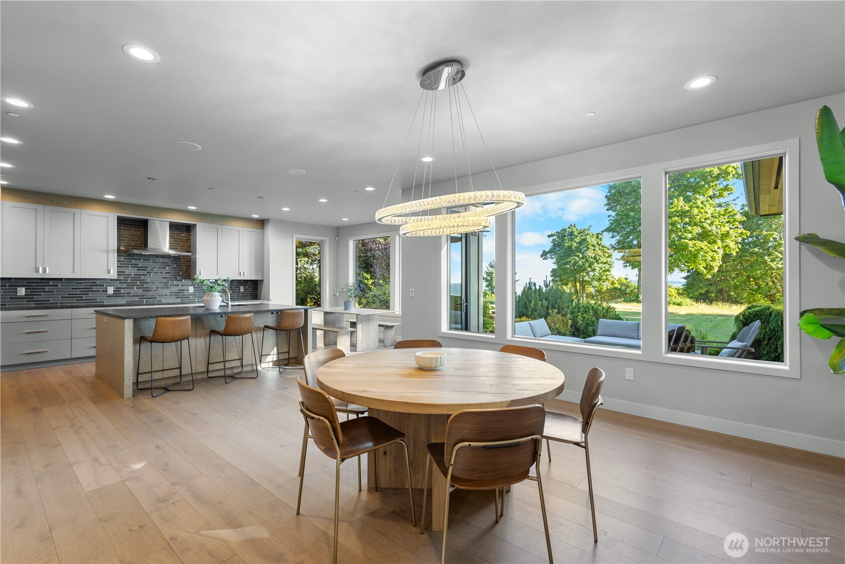 946 7th Court , Fox Island, WA 98333