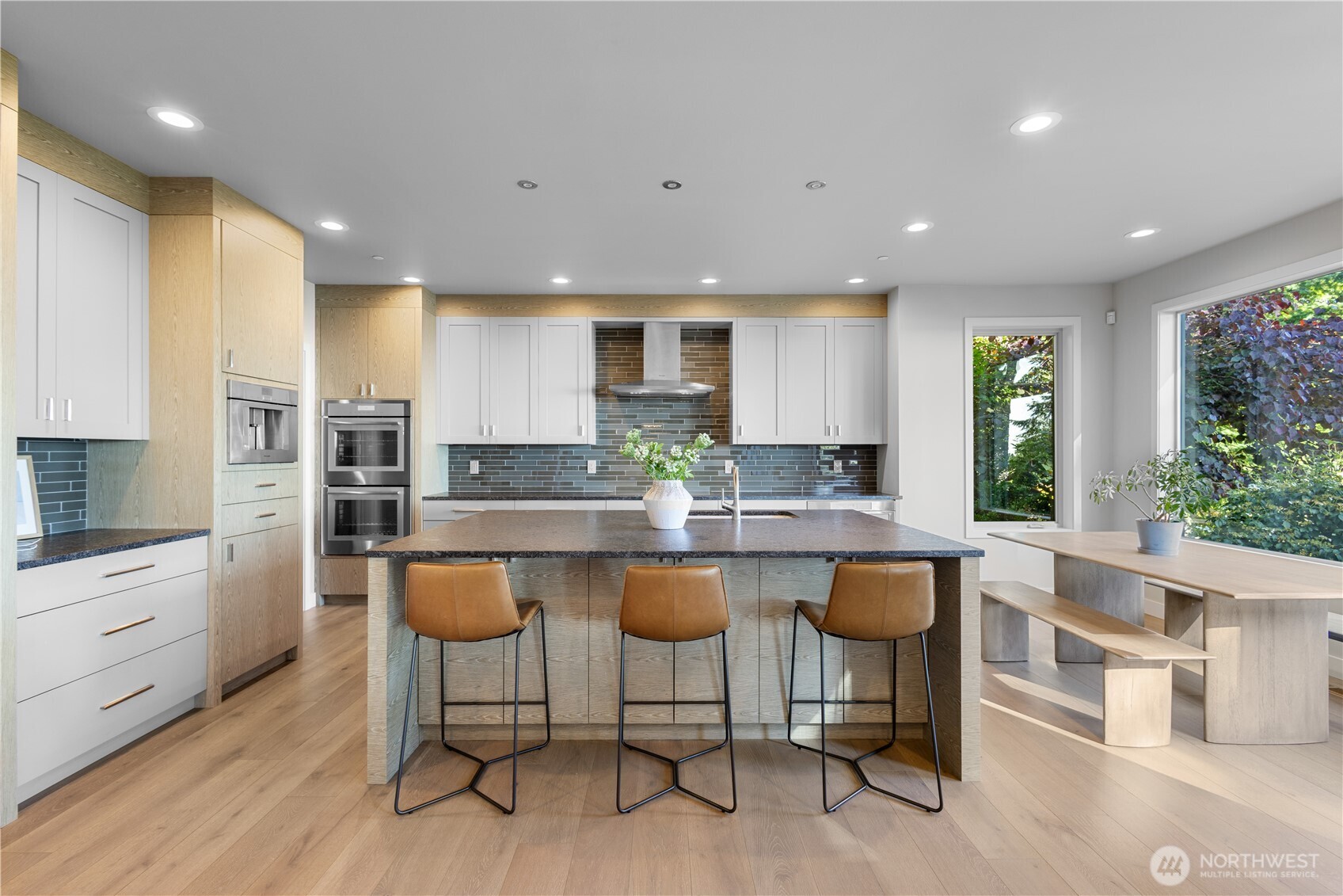946 7th Court , Fox Island, WA 98333