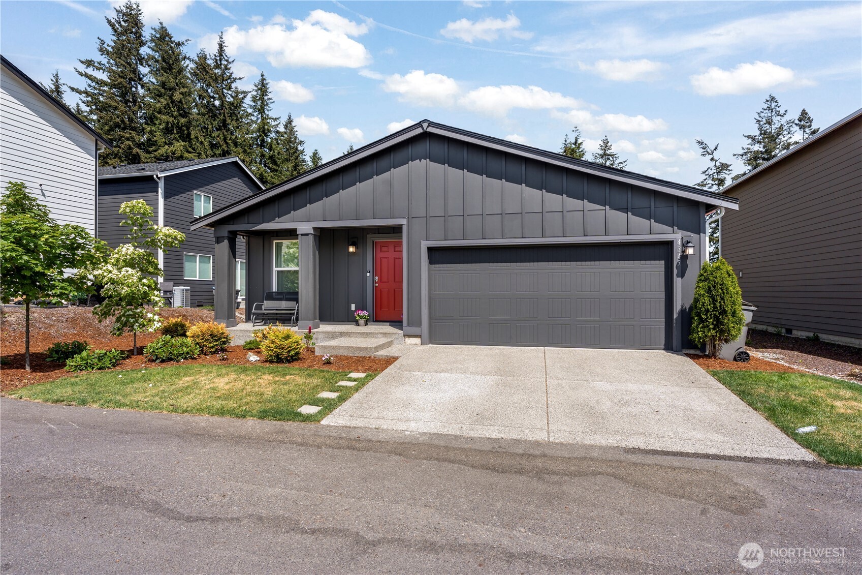 4345 SE Woodford Court , Port Orchard, WA 98366
