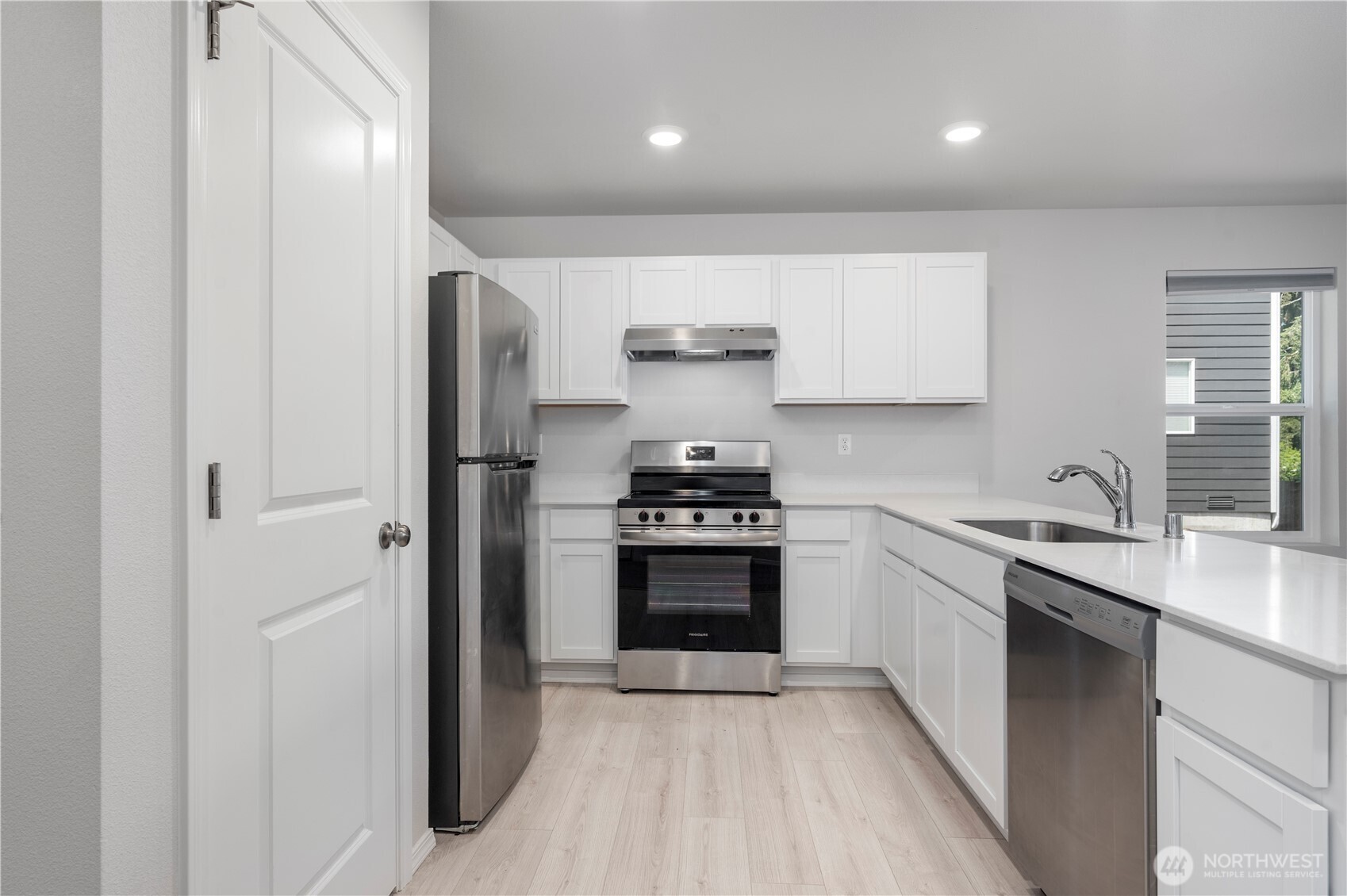 4345 SE Woodford Court , Port Orchard, WA 98366
