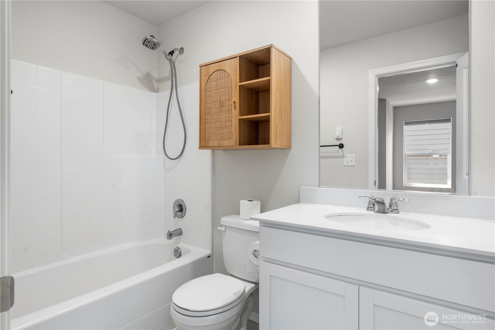 4345 SE Woodford Court , Port Orchard, WA 98366