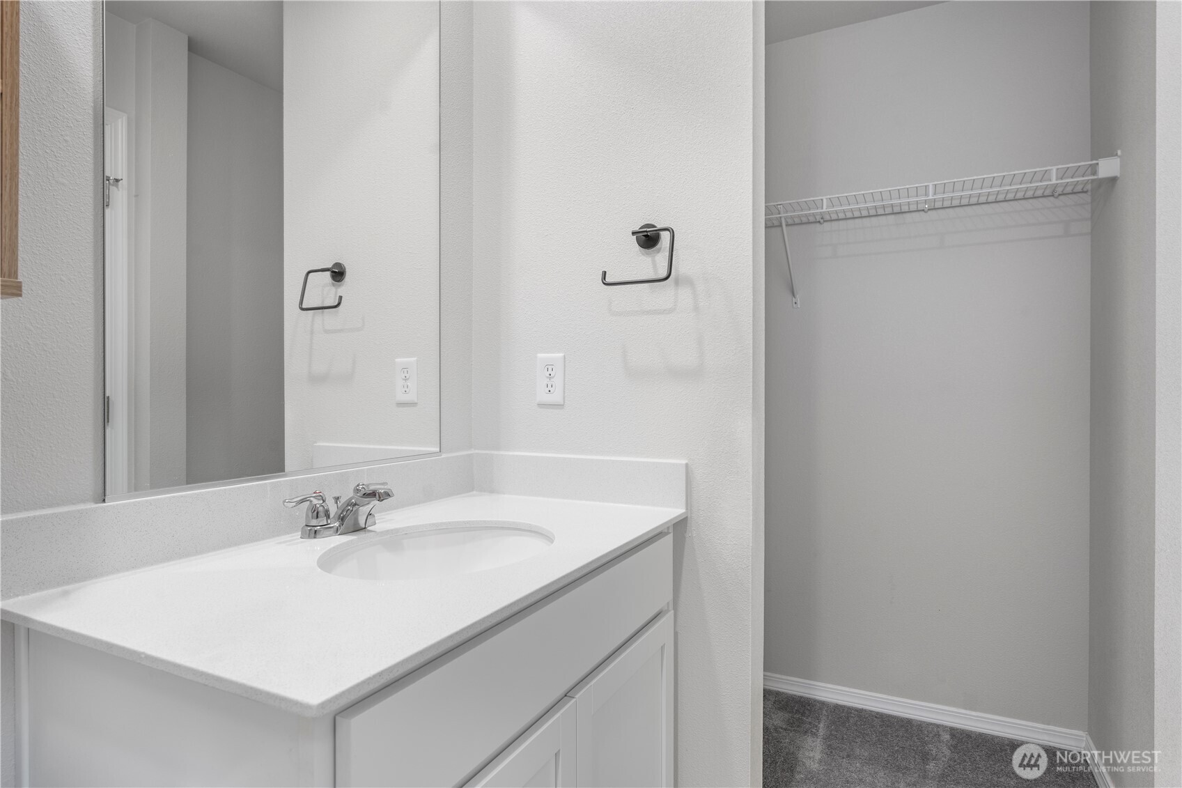 4345 SE Woodford Court , Port Orchard, WA 98366