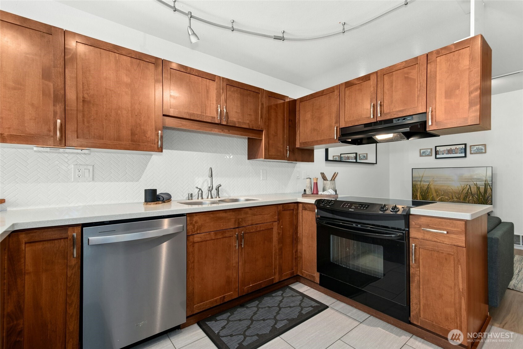 447 7th Avenue , Kirkland, WA 98033