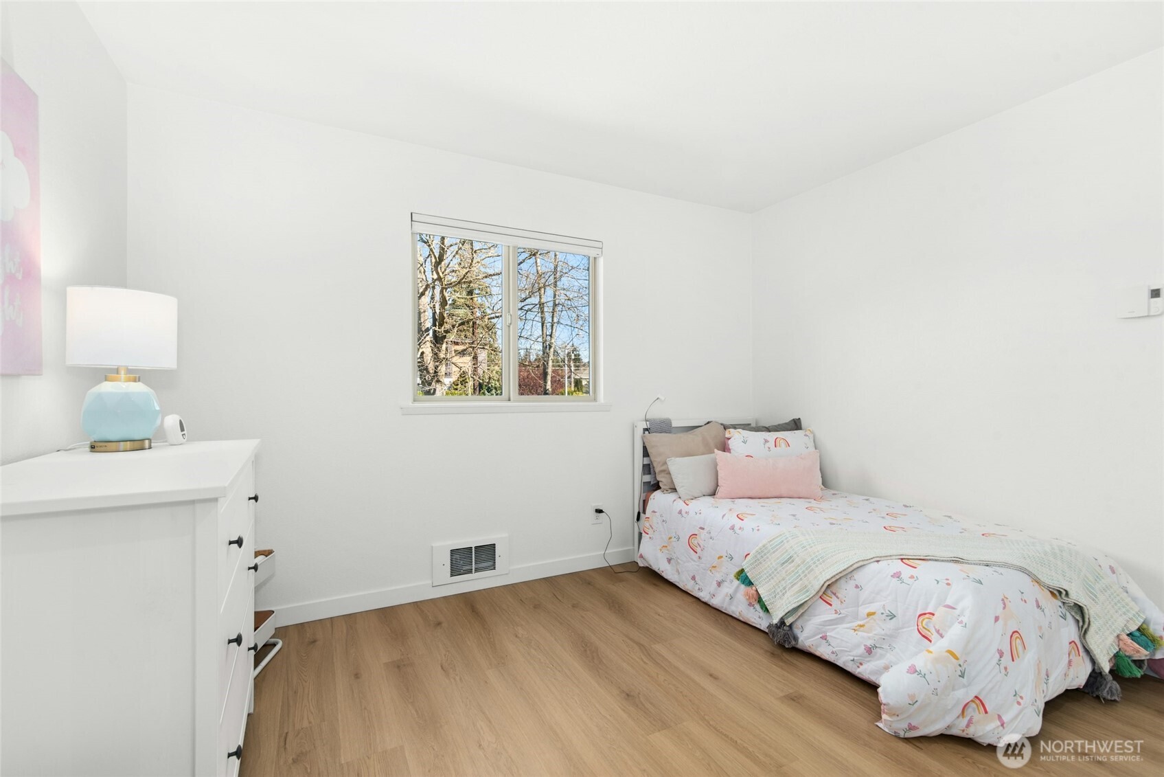 447 7th Avenue , Kirkland, WA 98033