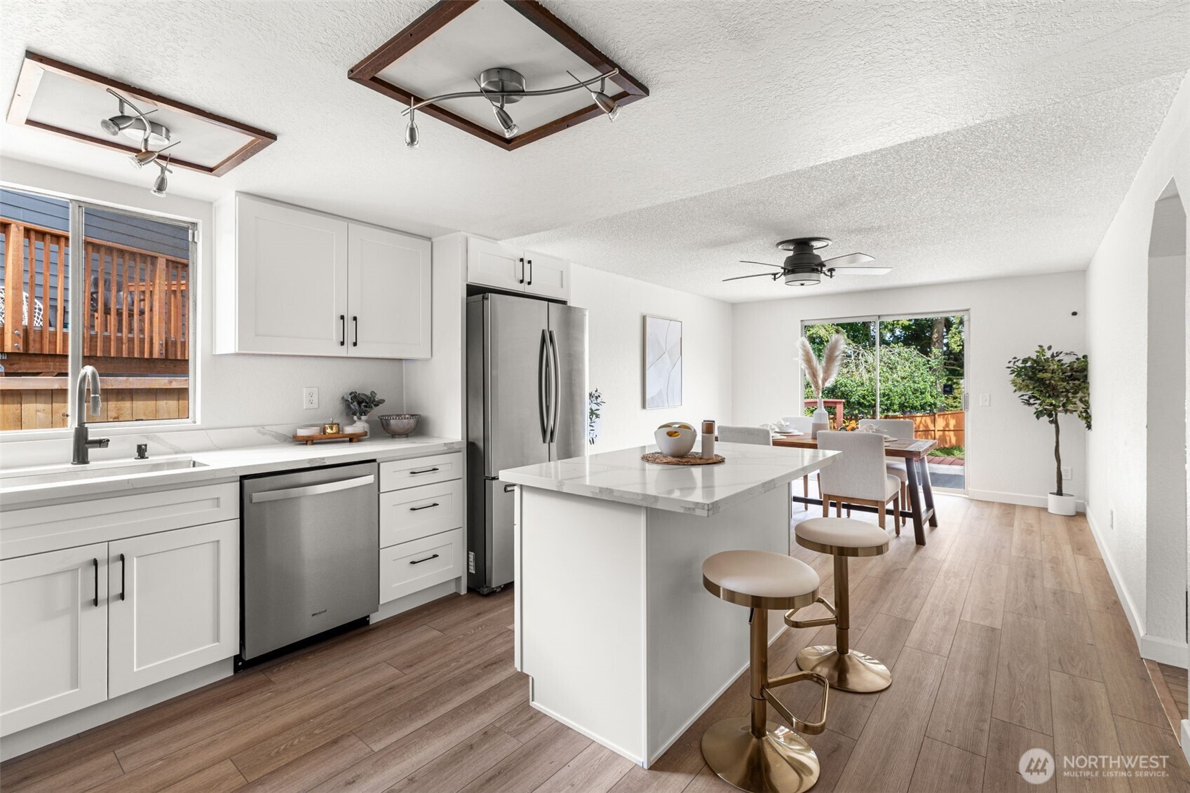 31300 31st Ave SW, Federal Way, WA 98023
