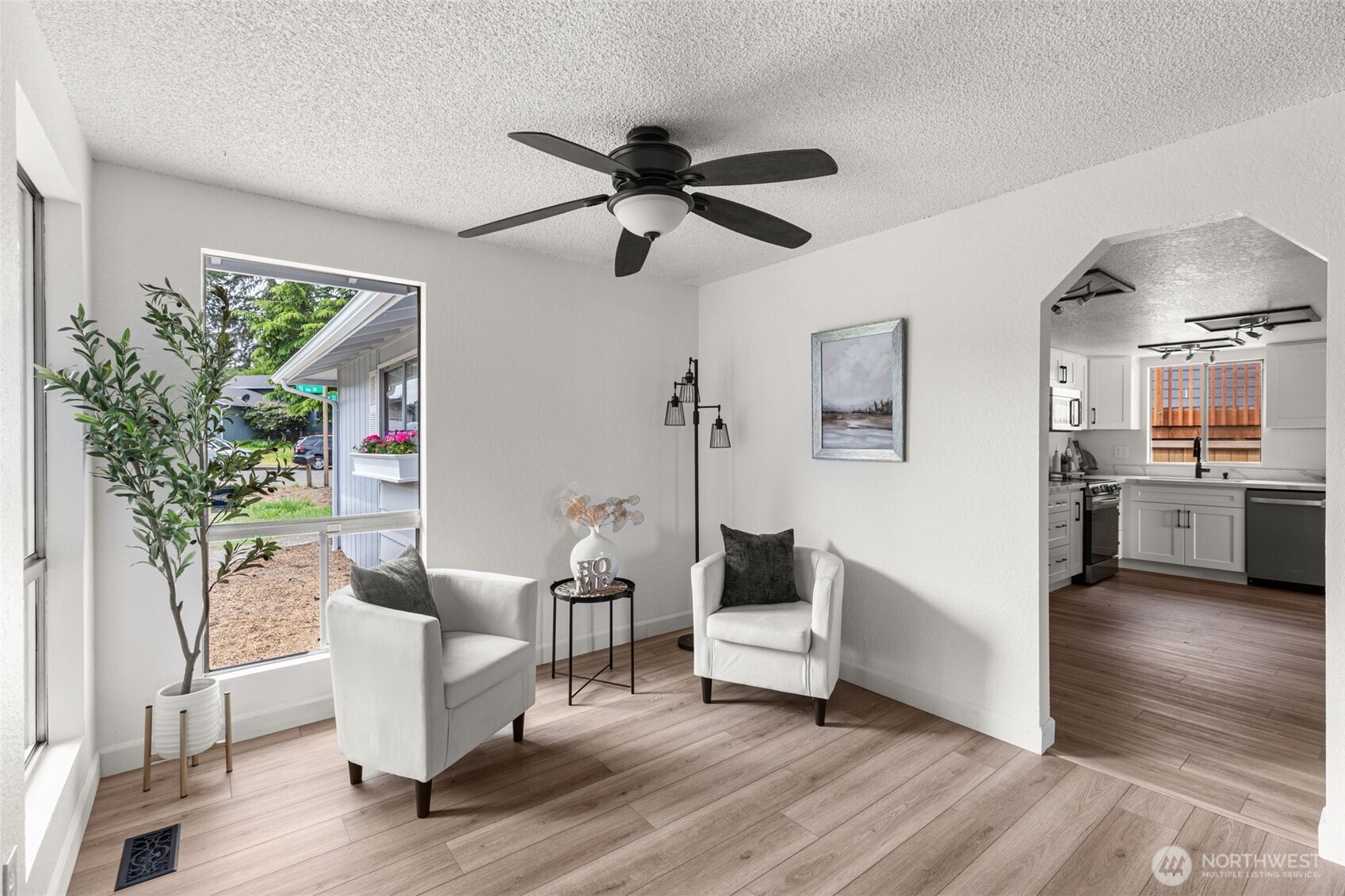 31300 31st Ave SW, Federal Way, WA 98023