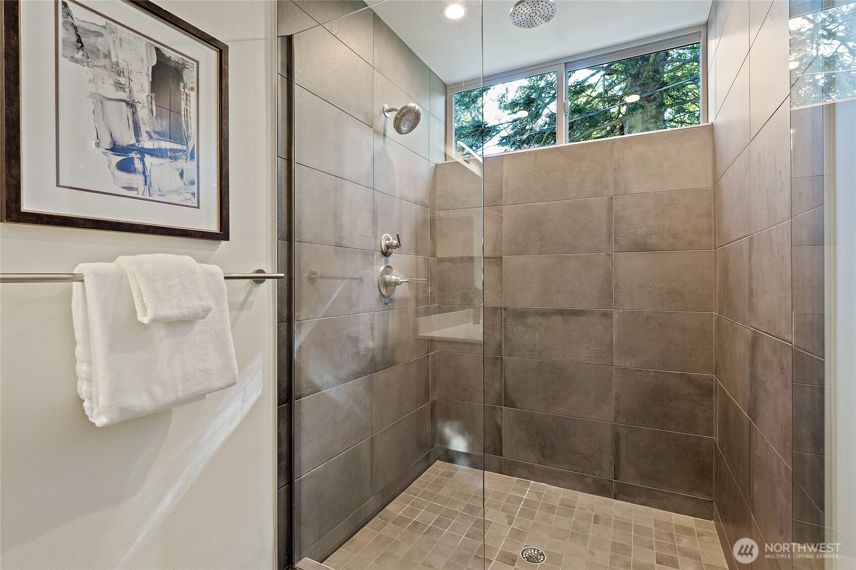 8424 24th Avenue SW, Seattle, WA 98106