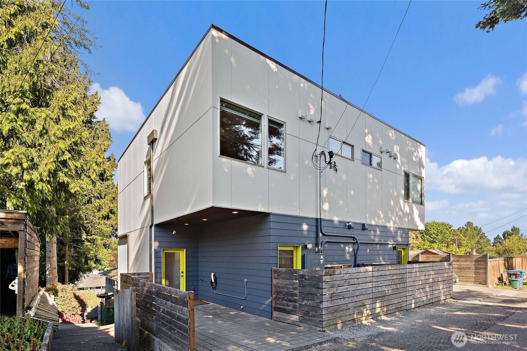 8424 24th Avenue SW, Seattle, WA 98106