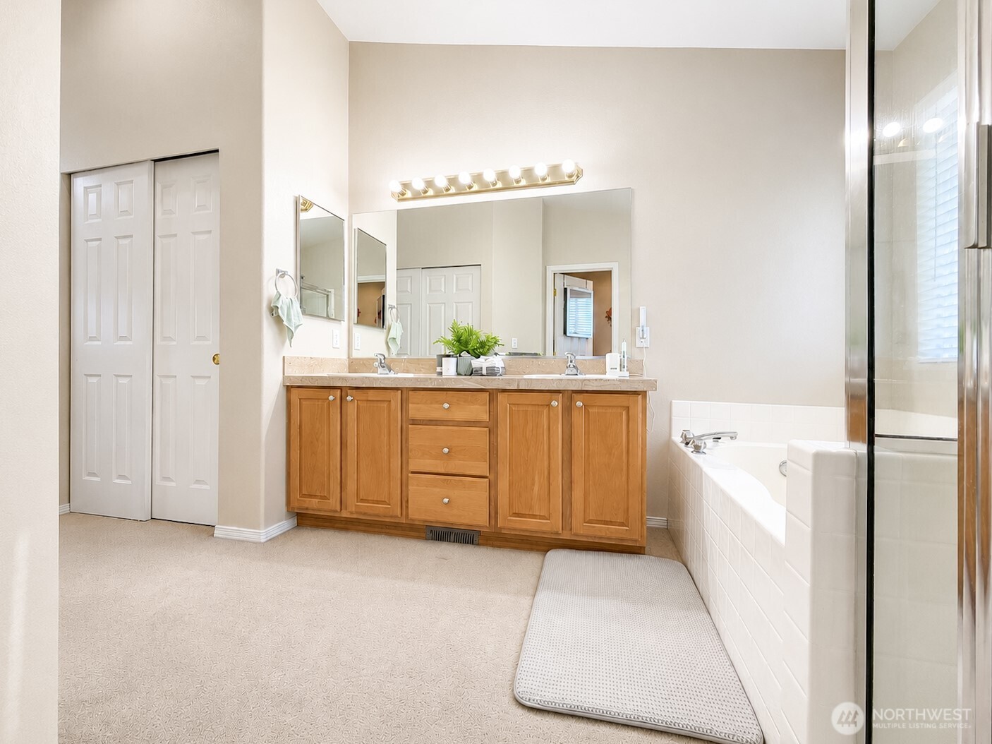 17749 110th Place SE, Renton, WA 98055