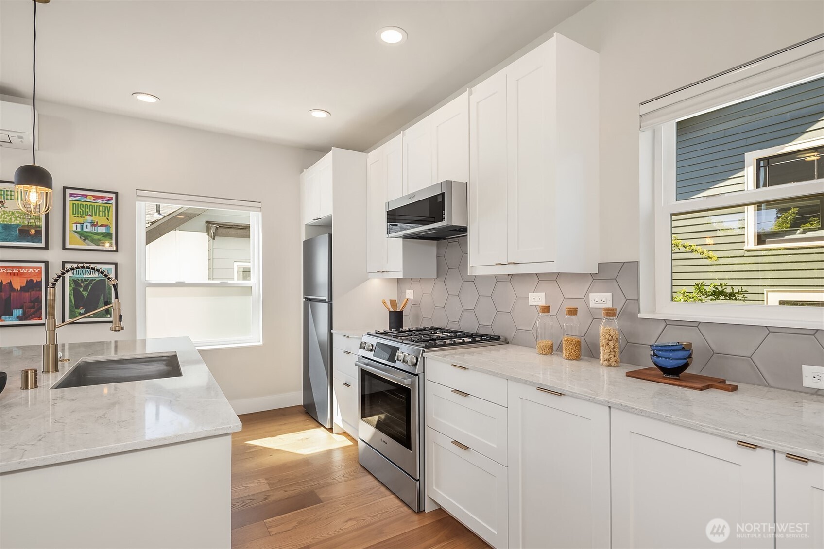1802 38th Avenue , Seattle, WA 98122