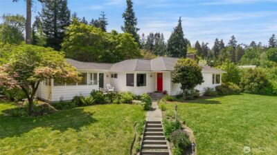 5930 Rose Loop NE, Bainbridge Island, WA 98110 - Photo 2