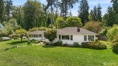 5930 Rose Loop NE, Bainbridge Island, WA 98110 - Photo 3