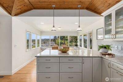 5930 Rose Loop NE, Bainbridge Island, WA 98110 - Photo 8