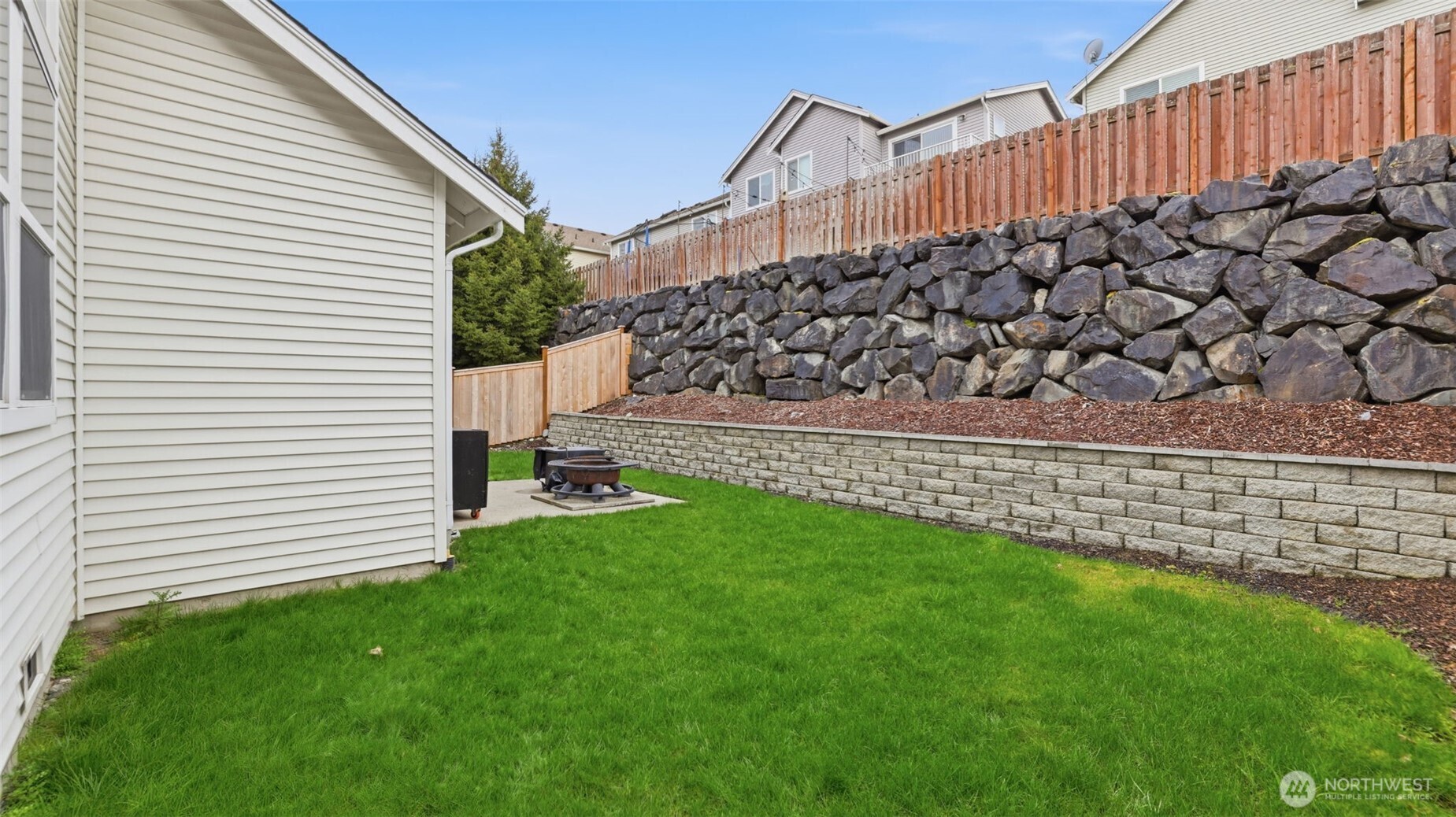 6114 Montevista Drive SE, Auburn, WA 98092
