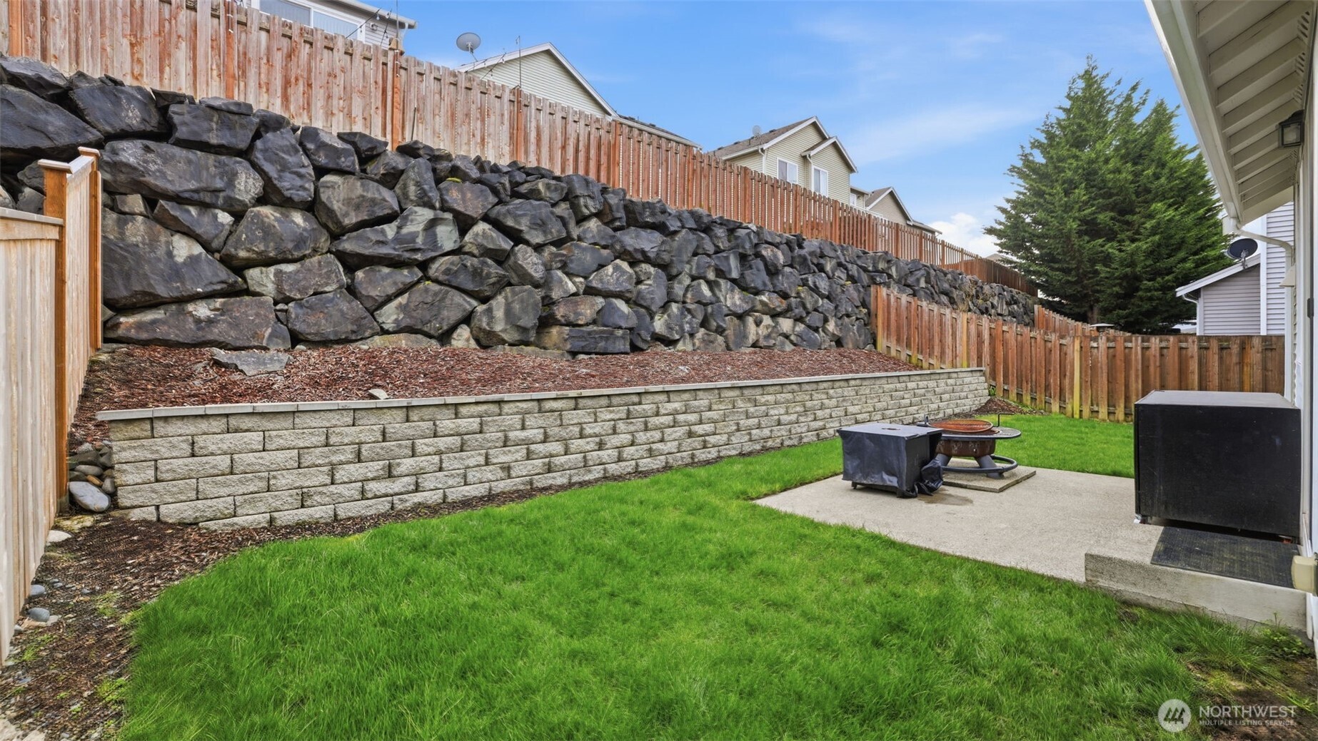 6114 Montevista Drive SE, Auburn, WA 98092