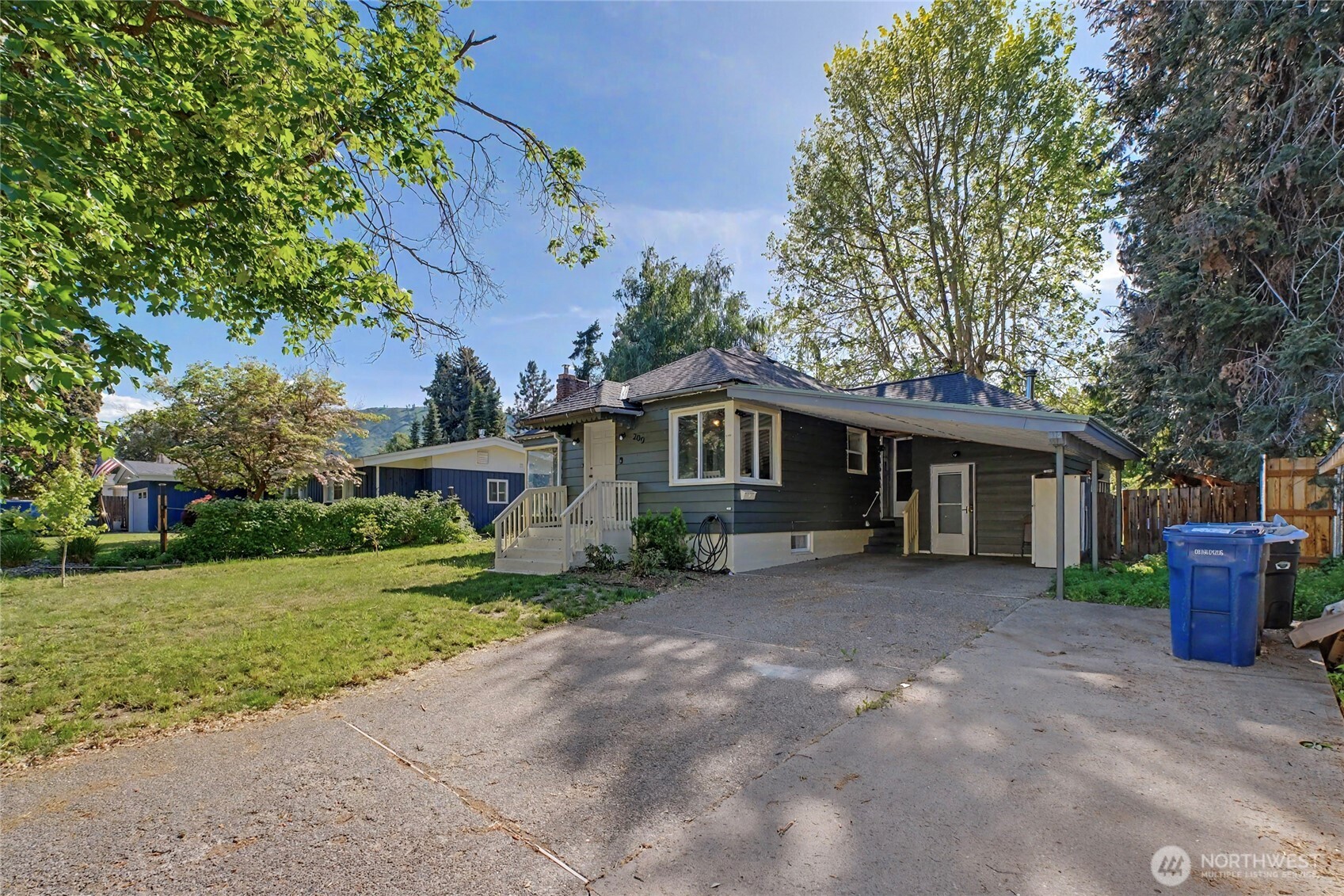 200 Paton Street , Cashmere, WA 98815
