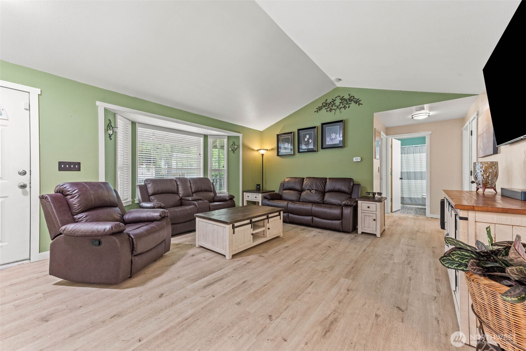 18107 E Clear Lake Boulevard SE, Yelm, WA 98597