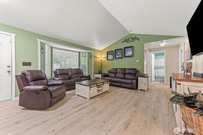 18107 E Clear Lake Boulevard SE, Yelm, WA 98597 - Photo 5
