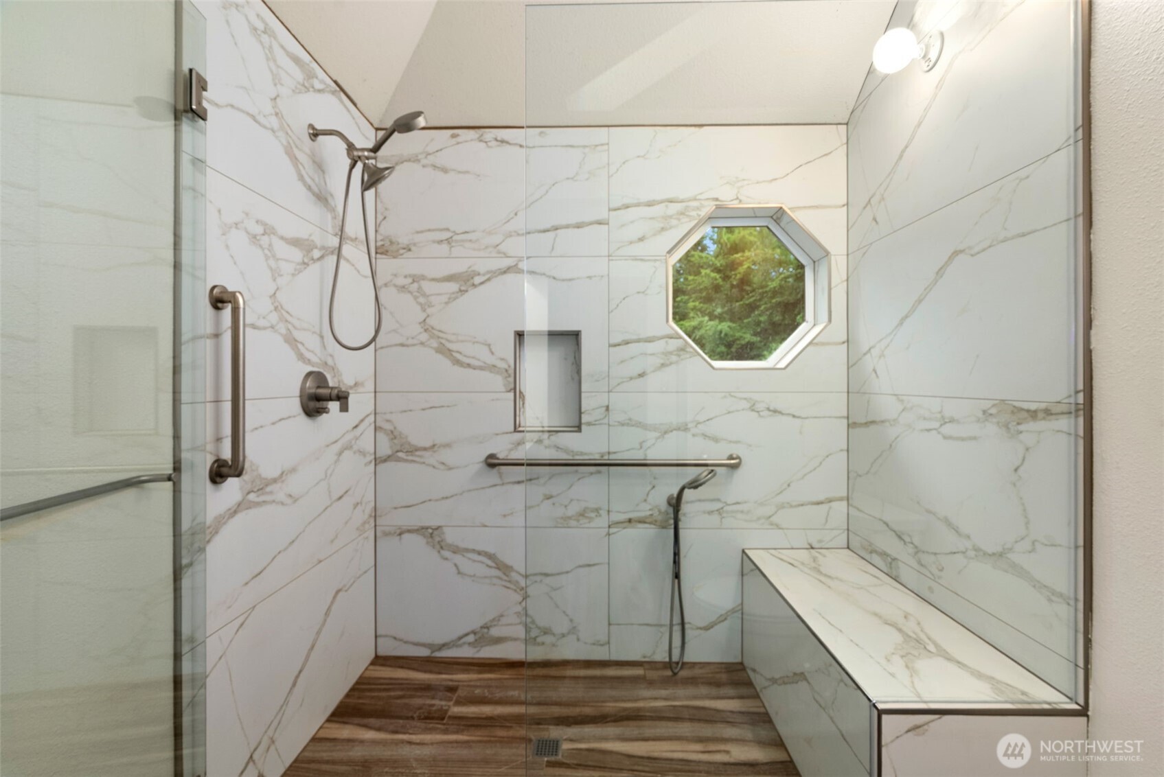 7983 NE Walden Lane , Bainbridge Island, WA 98110