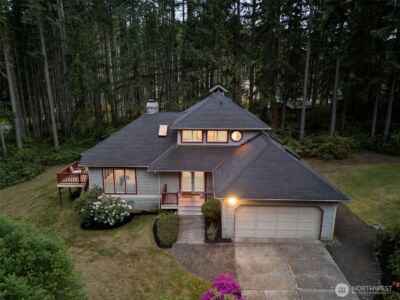 7983 NE Walden Lane , Bainbridge Island, WA 98110 - Photo 3