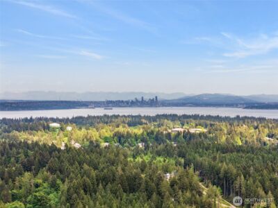 7983 NE Walden Lane , Bainbridge Island, WA 98110 - Photo 33