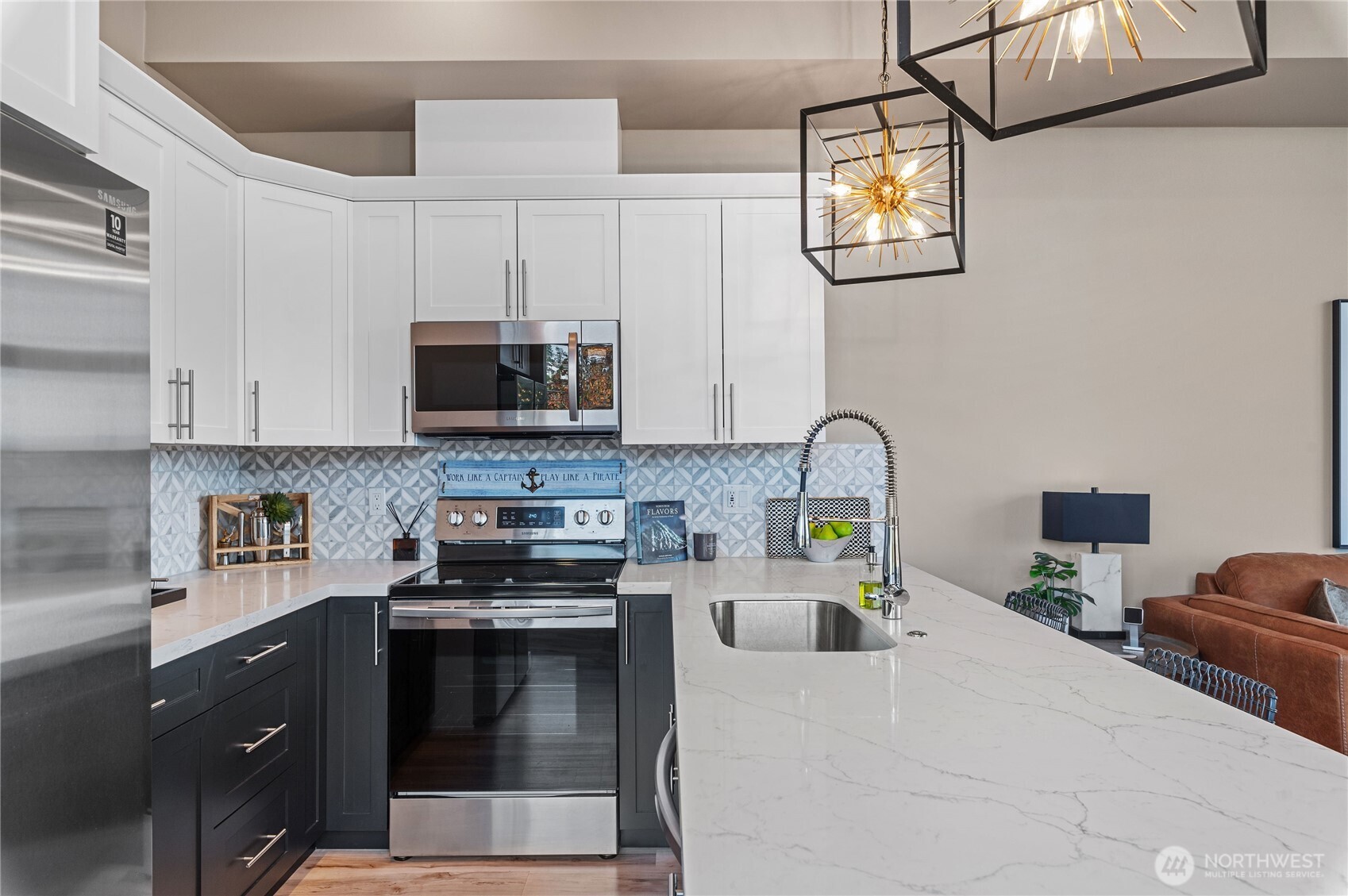 1157 Wheaton Way , Bremerton, WA 98310