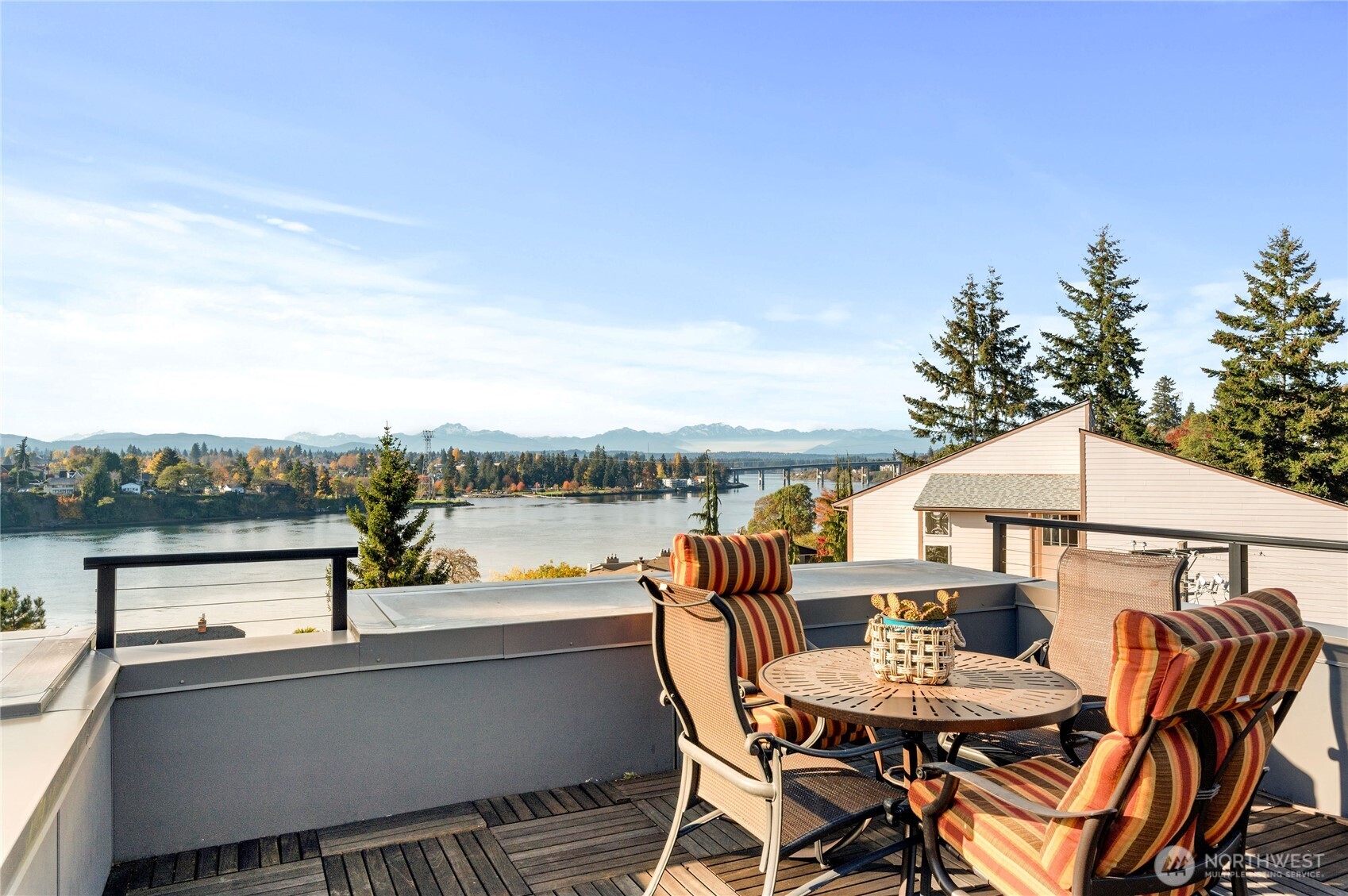 1157 Wheaton Way , Bremerton, WA 98310