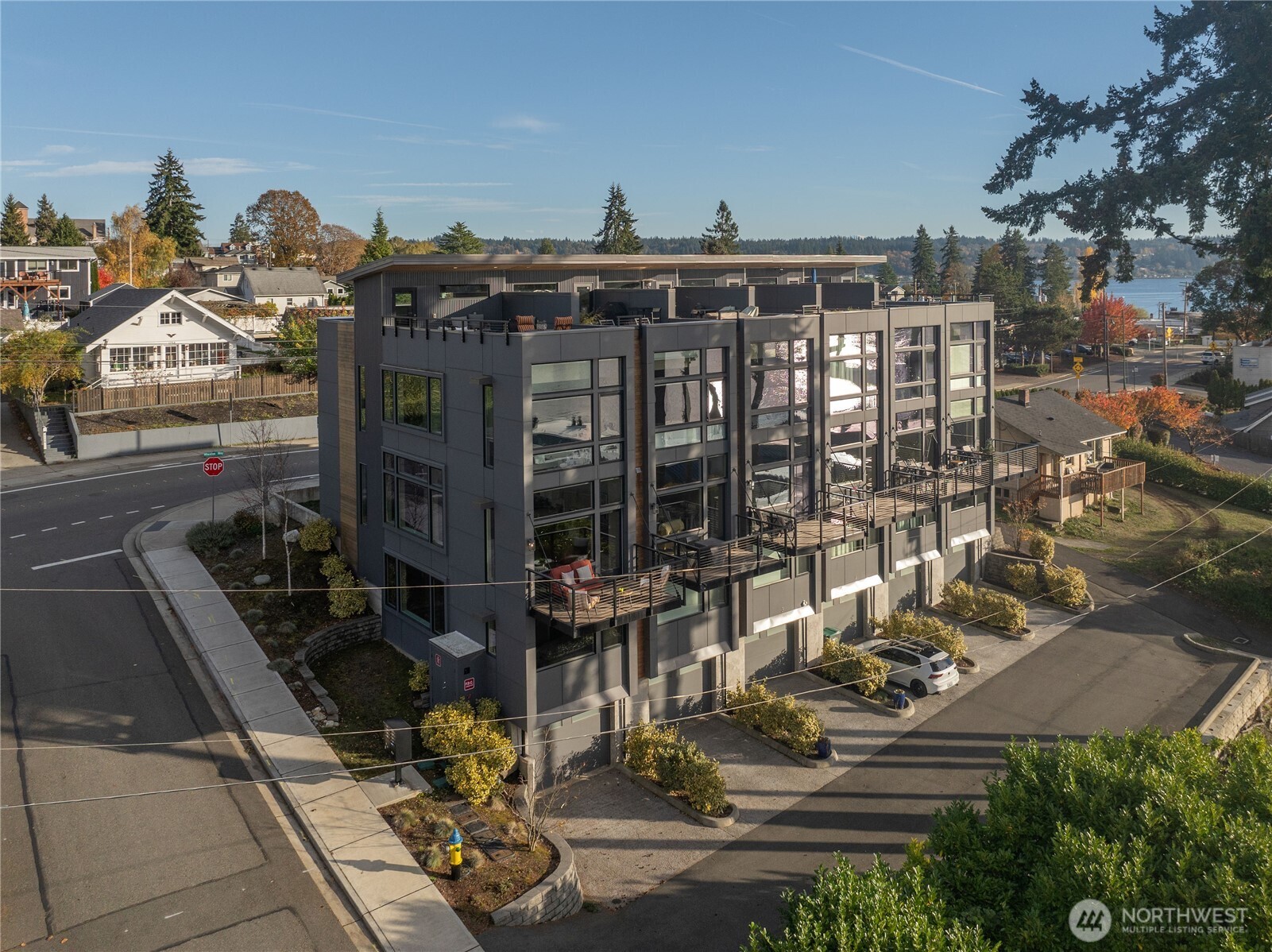 1157 Wheaton Way , Bremerton, WA 98310