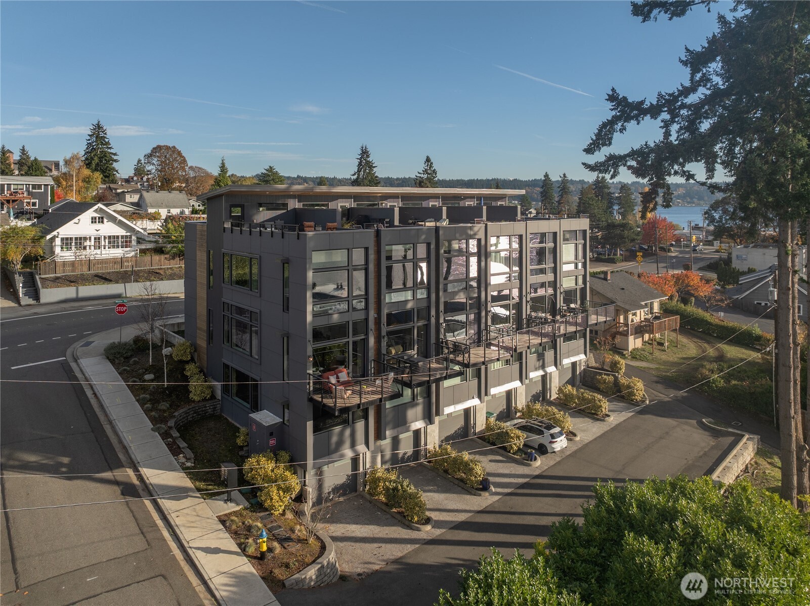 1157 Wheaton Way , Bremerton, WA 98310