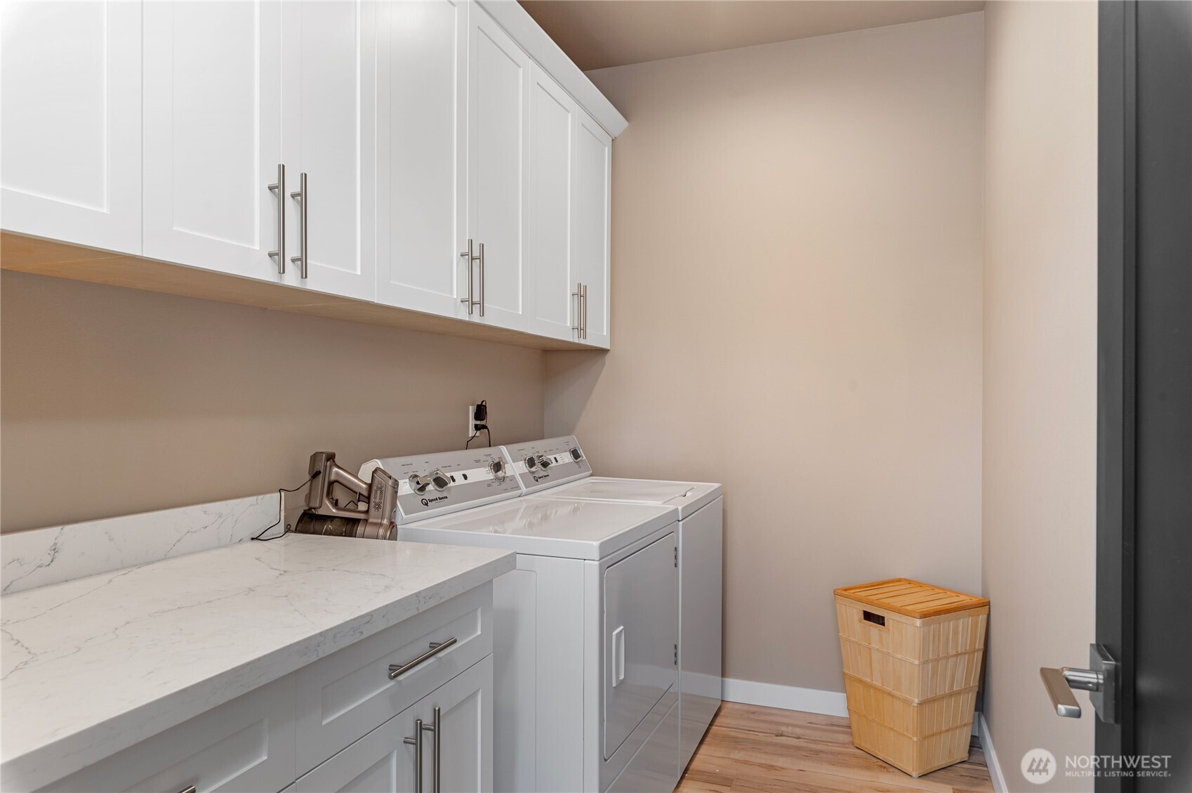 1157 Wheaton Way , Bremerton, WA 98310
