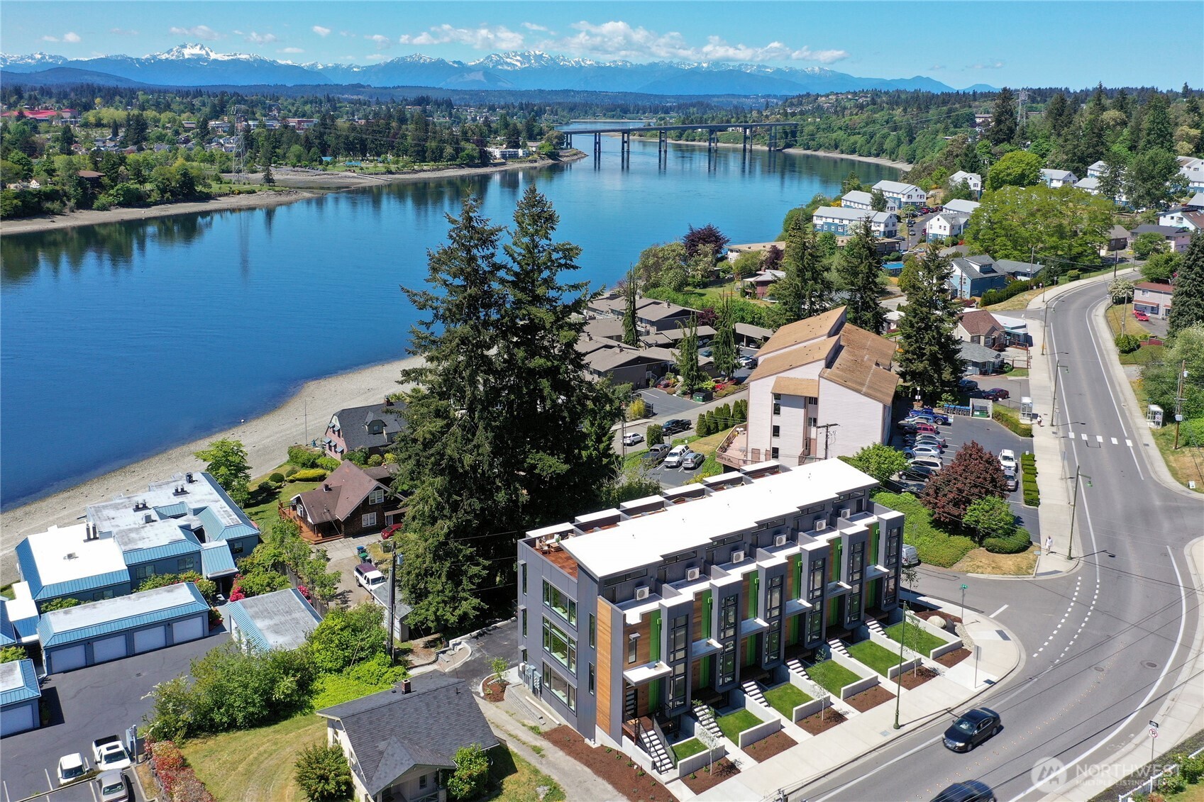 1149 Wheaton Way , Bremerton, WA 98310