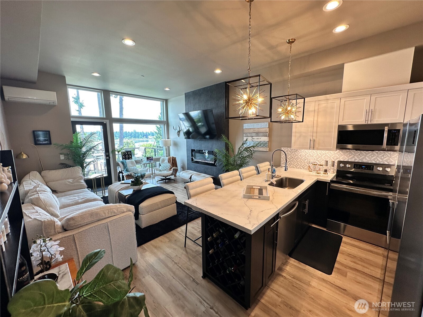 1149 Wheaton Way , Bremerton, WA 98310