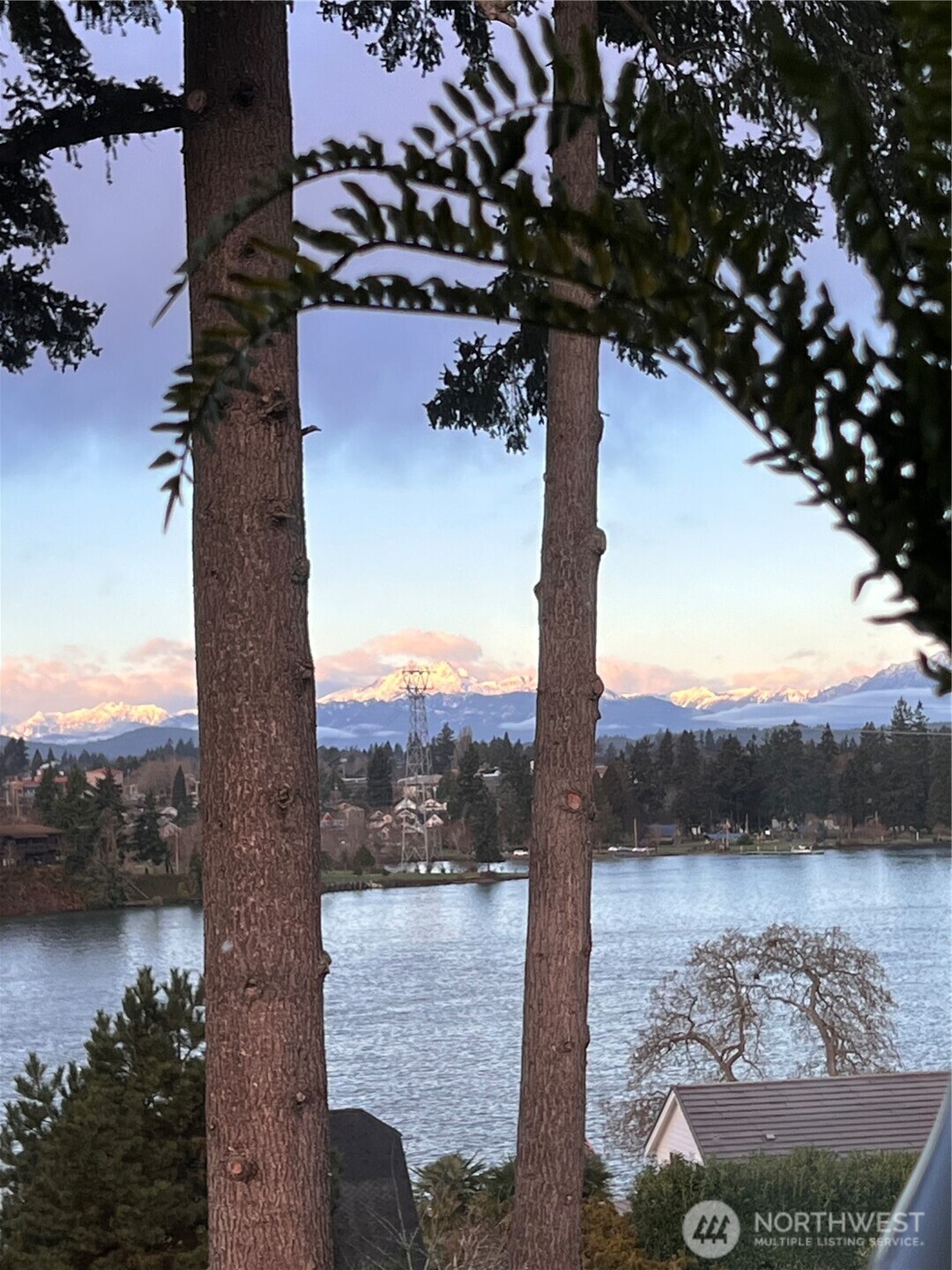 1149 Wheaton Way , Bremerton, WA 98310