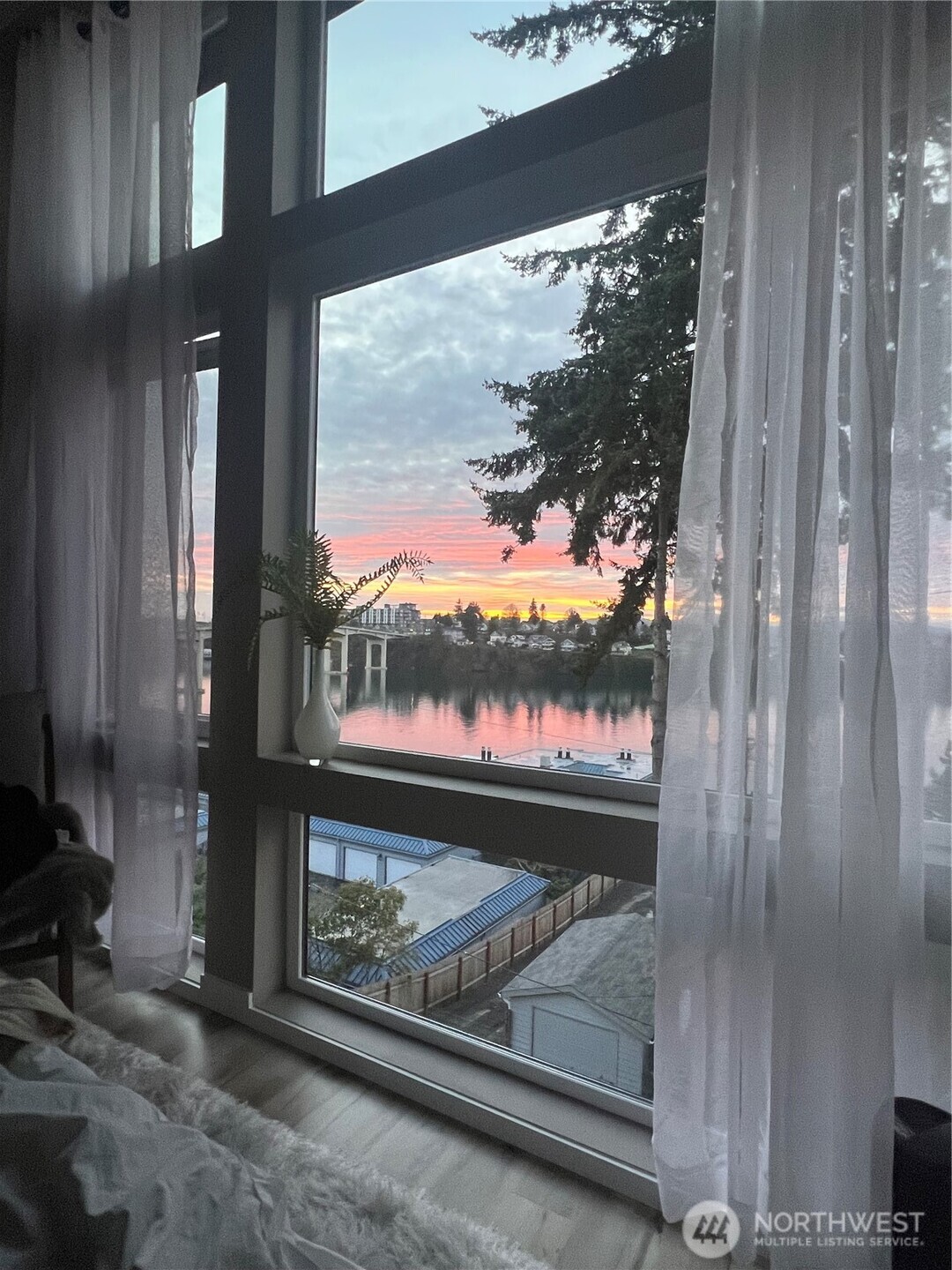 1149 Wheaton Way , Bremerton, WA 98310