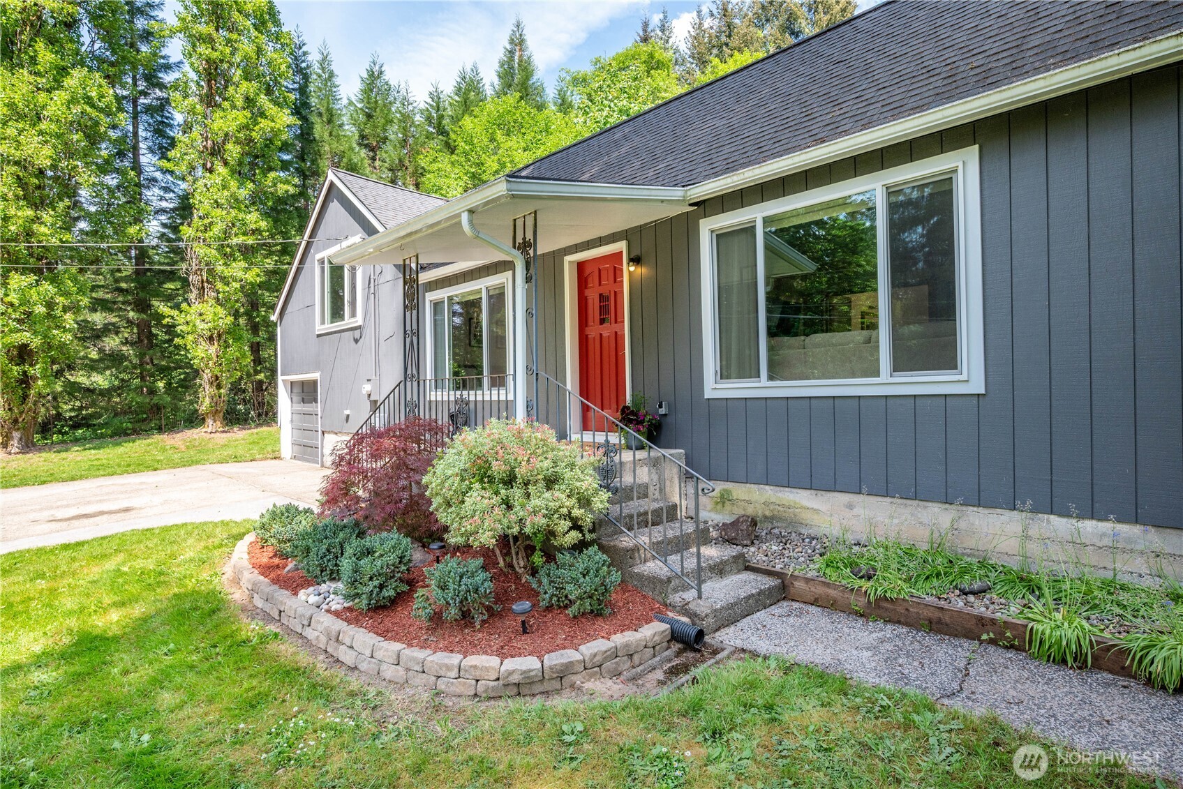 1304 Coal Creek Road , Longview, WA 98632