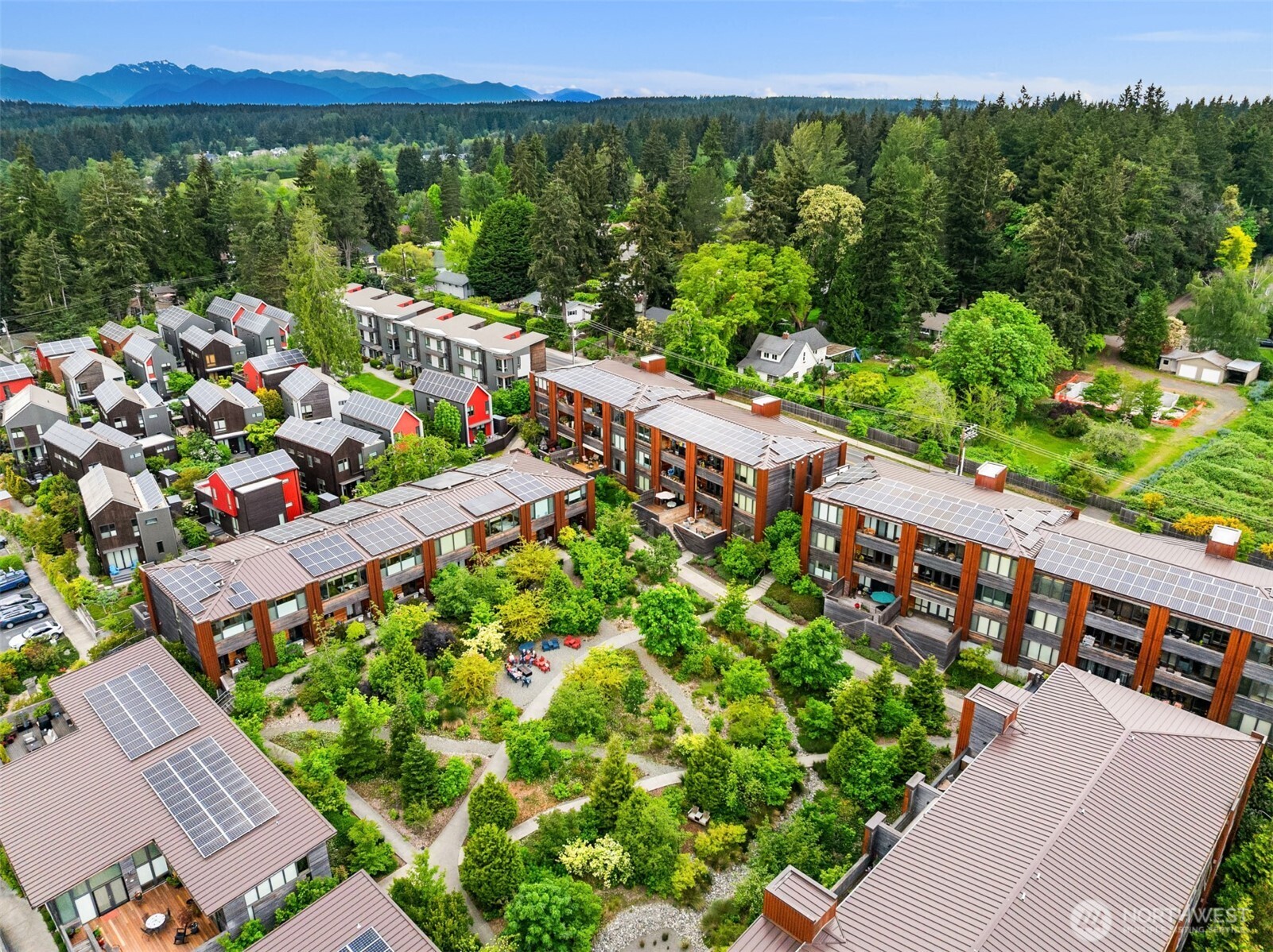 221 Wyatt Way NW #A104, Bainbridge Island, WA 98110