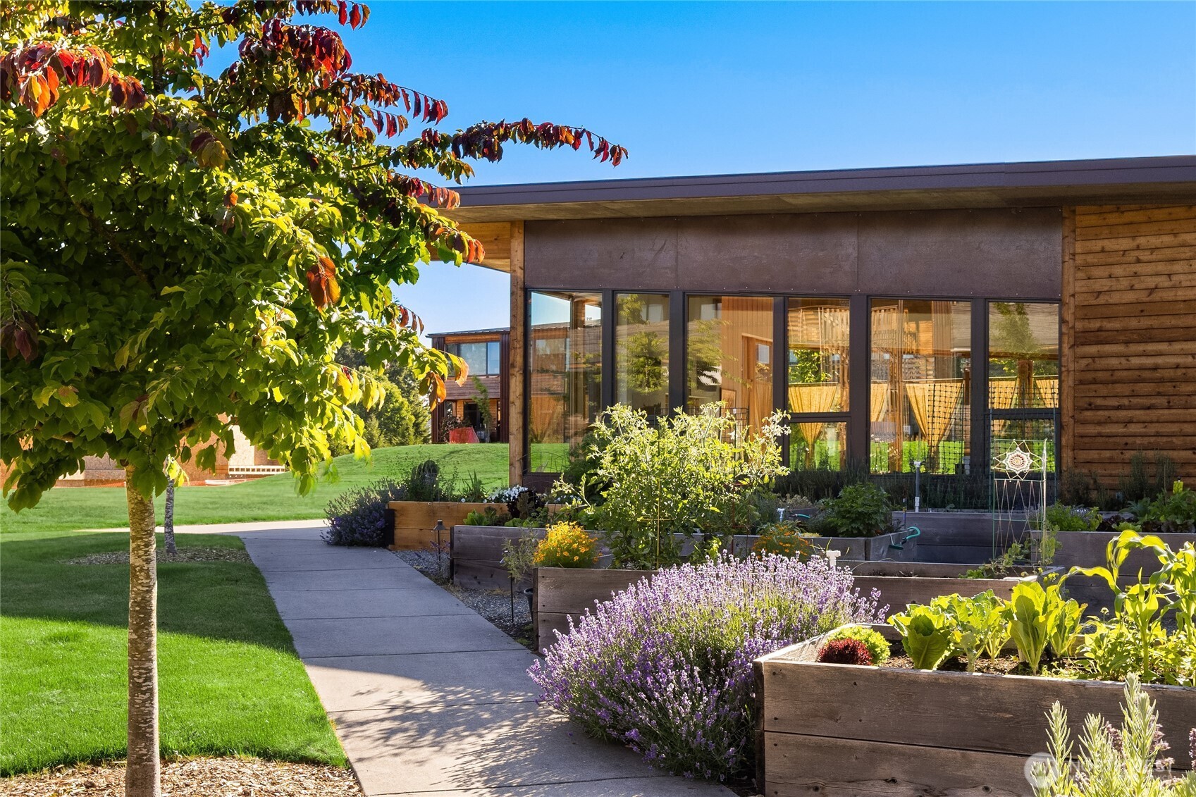 221 Wyatt Way NW #A104, Bainbridge Island, WA 98110