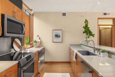221 Wyatt Way NW #A104, Bainbridge Island, WA 98110 - Photo 7