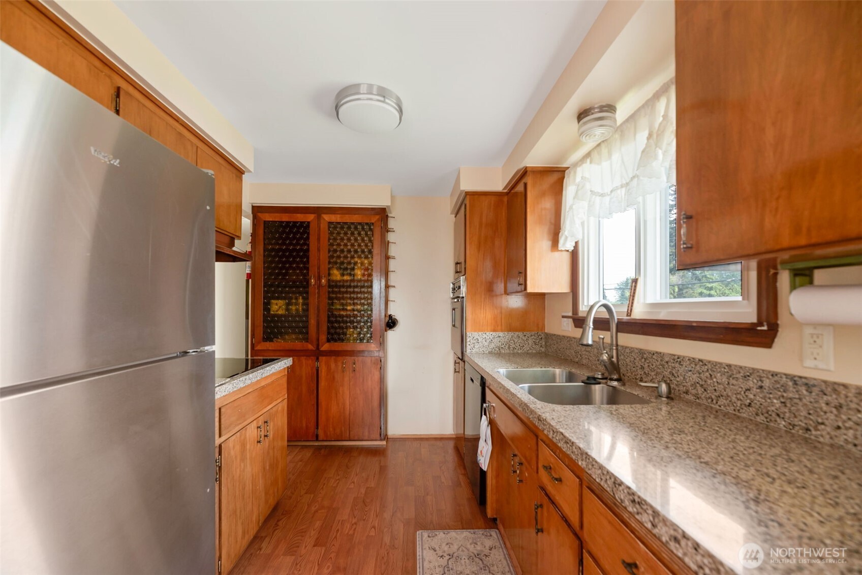 26635 18 Place S, Des Moines, WA 98198-9212