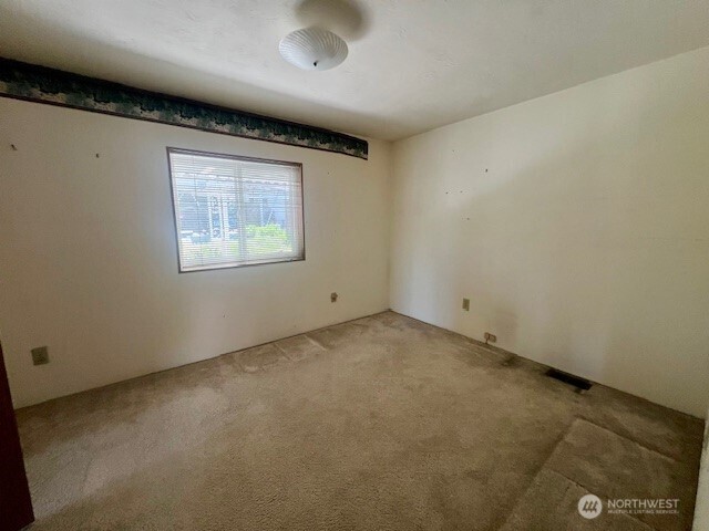 17125 Woodcrest Drive NE, Bothell, WA 98011