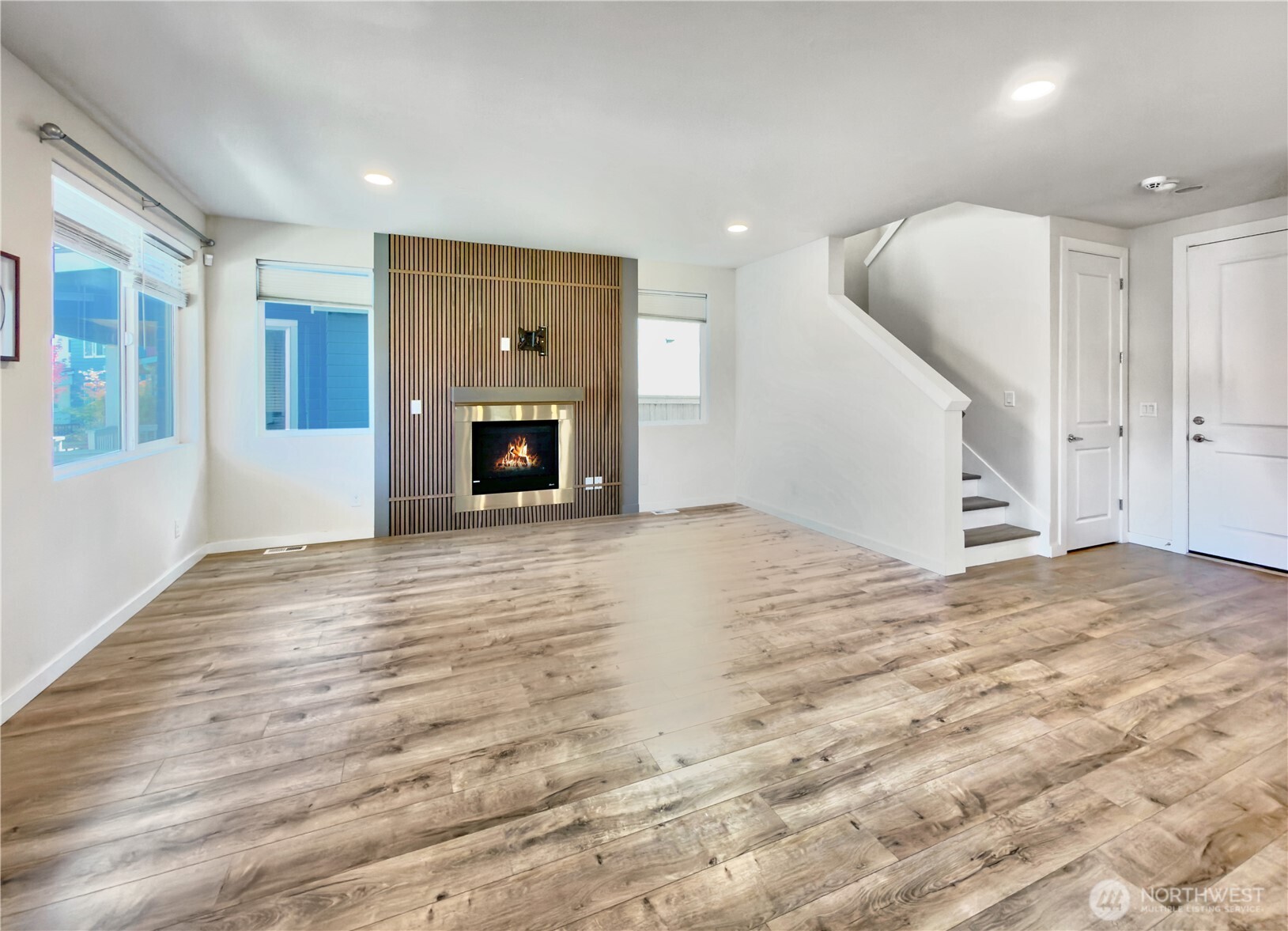 9849 6th Place SW , Seattle, WA 98106