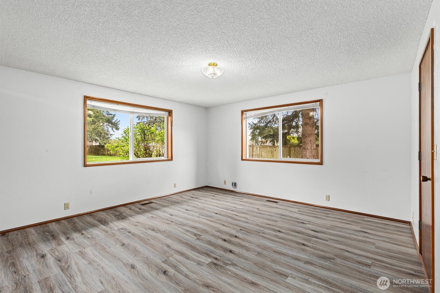 8011 188th Avenue SW, Rochester, WA 98579