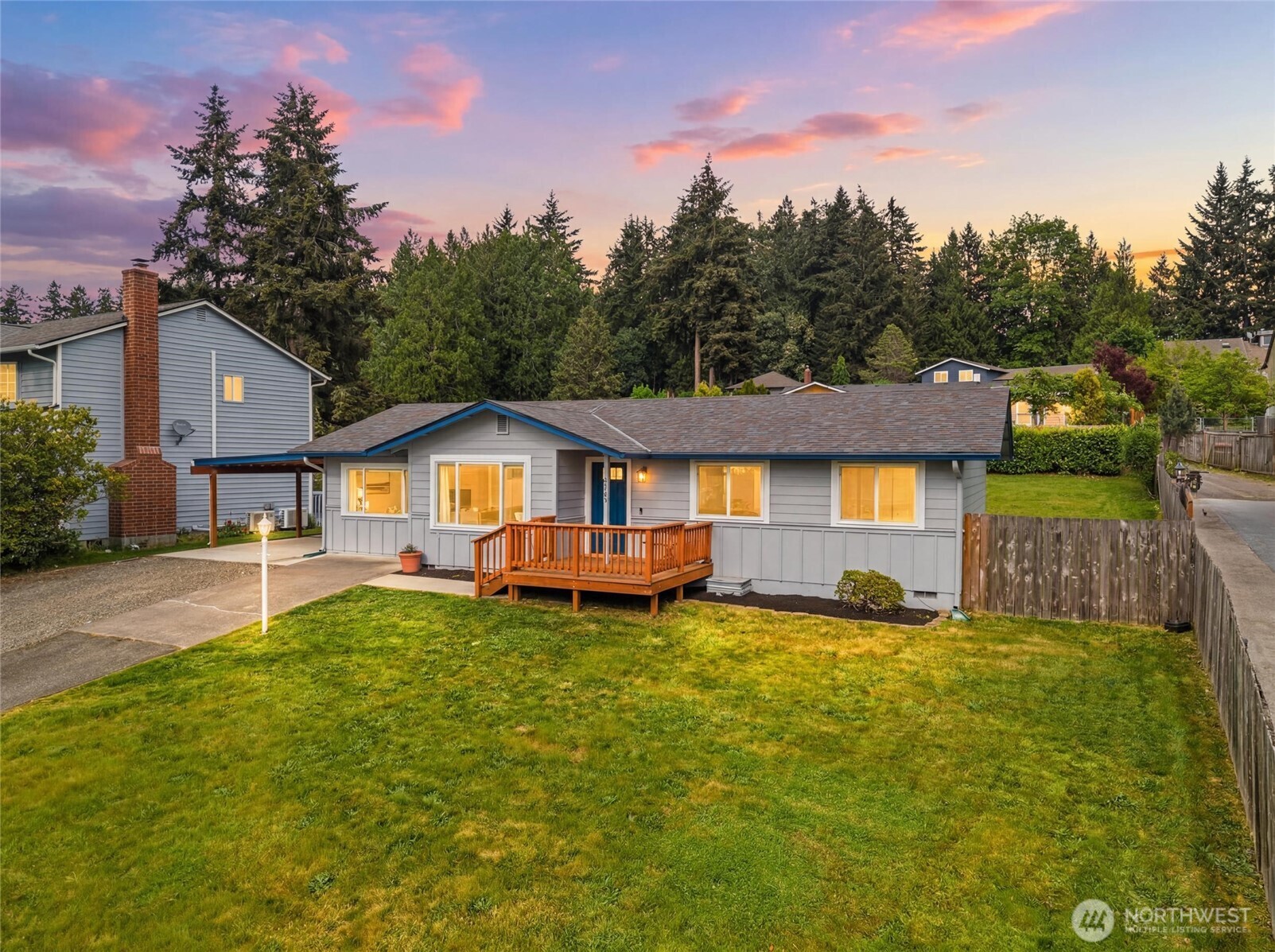 18610 10th Ave NE , Poulsbo, WA 98370