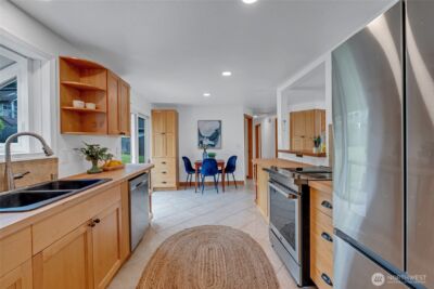 18610 10th Ave NE , Poulsbo, WA 98370 - Photo 19